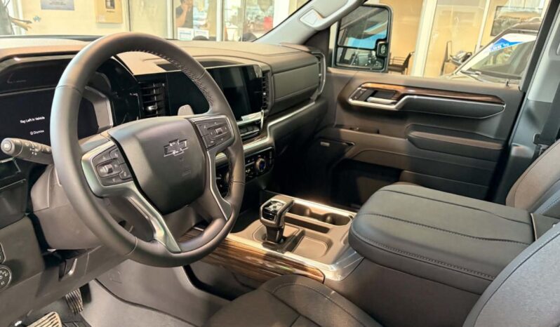 
								2026 Chevrolet Silverado 1500 Crew Cab Standard full									