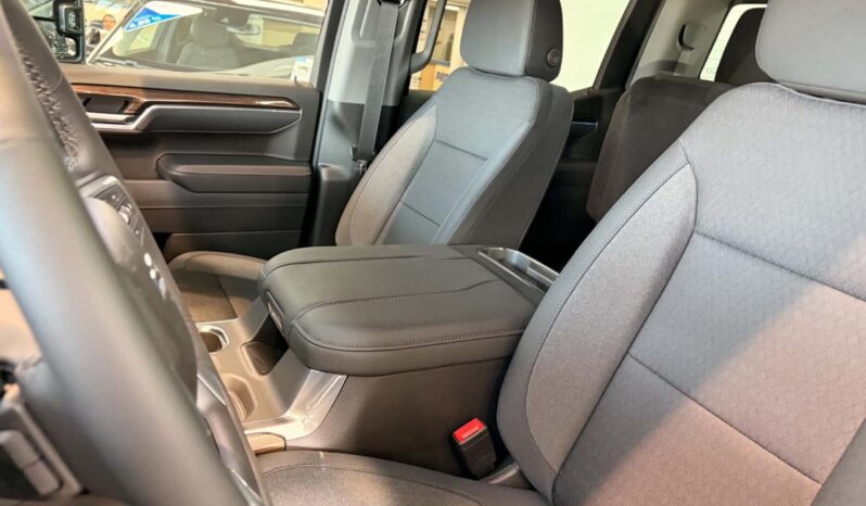 
								2026 Chevrolet Silverado 1500 Crew Cab Standard full									