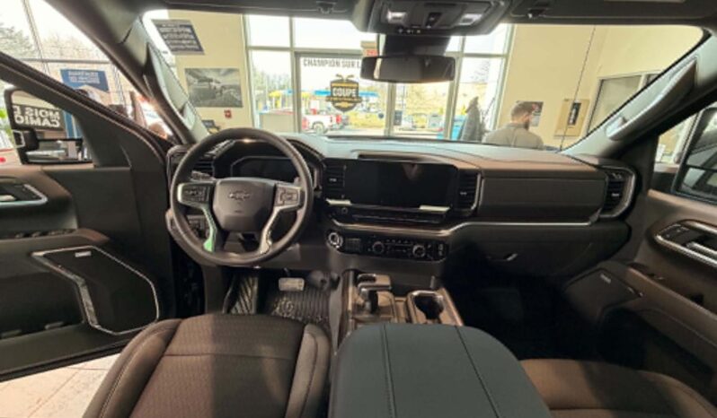 
								2026 Chevrolet Silverado 1500 Crew Cab Standard full									