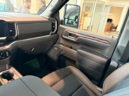 
										2026 Chevrolet Silverado 1500 Crew Cab Standard full									