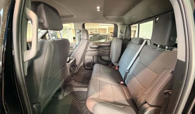 
								2026 Chevrolet Silverado 1500 Crew Cab Standard full									