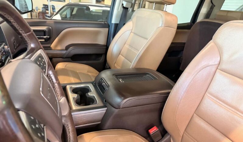 
								2017 GMC Sierra 1500 Crew 4×4 Denali full									
