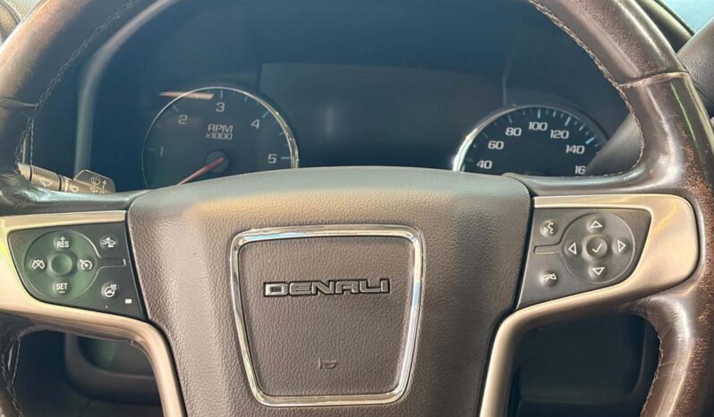 
								2017 GMC Sierra 1500 Crew 4×4 Denali full									