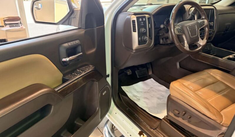 
								2017 GMC Sierra 1500 Crew 4×4 Denali full									