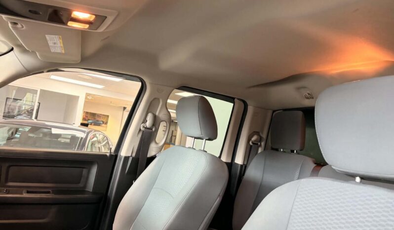 
								2019 RAM 1500 St 140.5″ Wb 6’4 full									