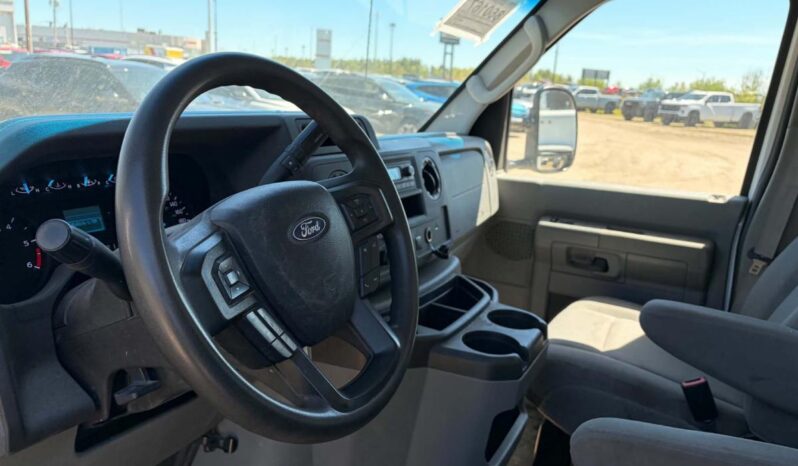 
								2023 Ford E-series E-450 Drw full									