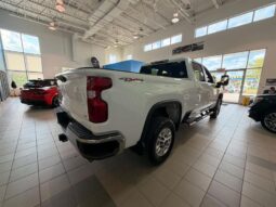 
										2024 Chevrolet Silverado 2500 4wd Crew Cab full									