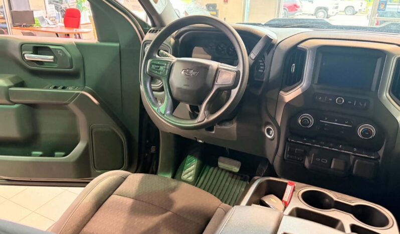 
								2024 Chevrolet Silverado 1500 Crew Cab Standard full									