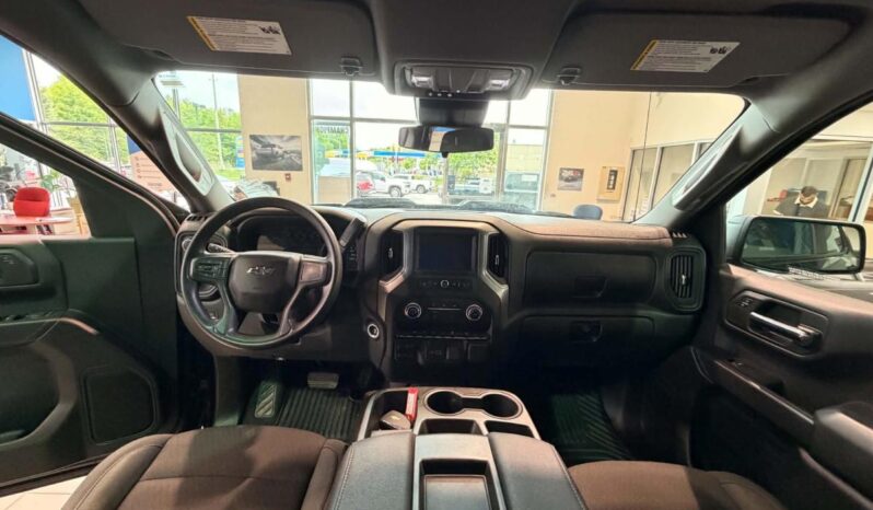 
								2024 Chevrolet Silverado 1500 Crew Cab Standard full									