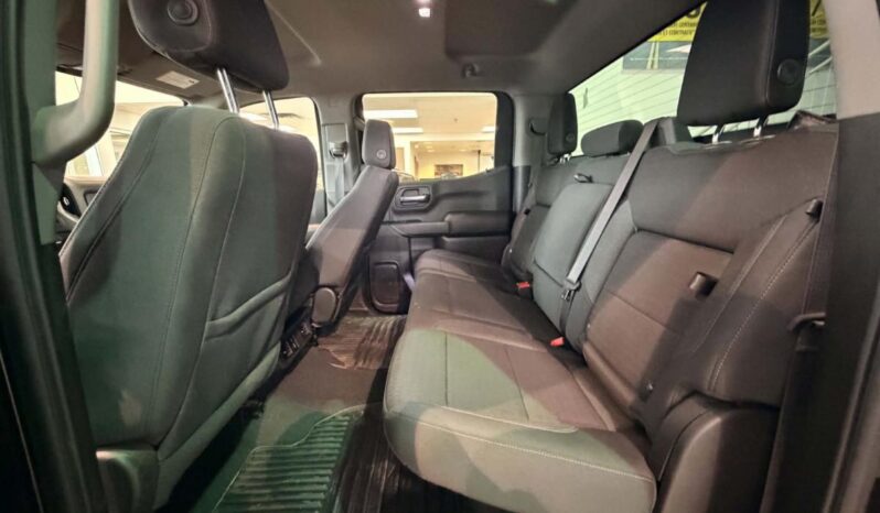 
								2024 Chevrolet Silverado 1500 Crew Cab Standard full									
