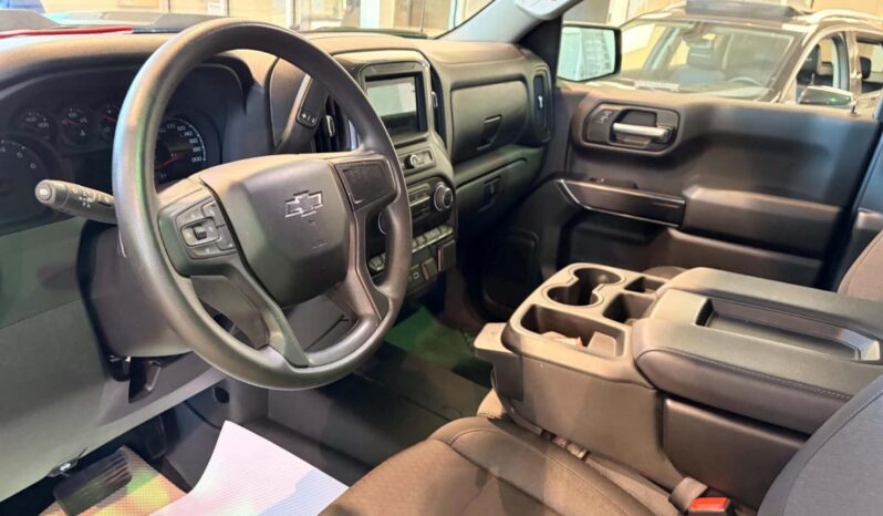 
								2025 Chevrolet Silverado 1500 Crew Cab Standard full									