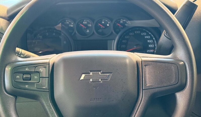 
								2025 Chevrolet Silverado 1500 Crew Cab Standard full									