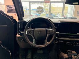 
										2026 Chevrolet Silverado 1500 Crew Cab Standard full									