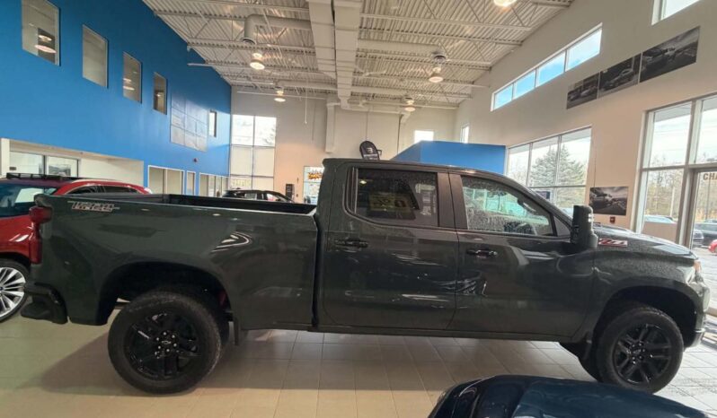 
								2026 Chevrolet Silverado 1500 Crew Cab Standard full									