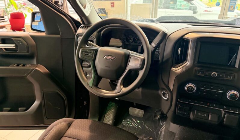 
								2026 Chevrolet Silverado 1500 Crew Cab Standard full									