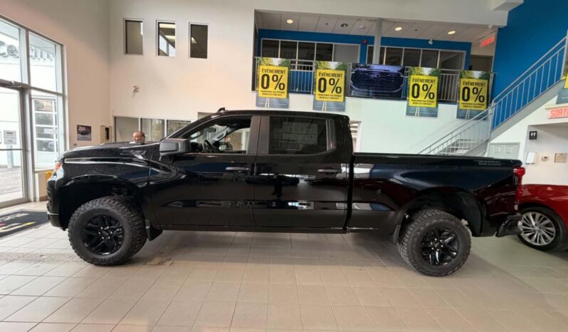 
								2026 Chevrolet Silverado 1500 Crew Cab Standard full									