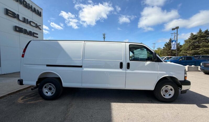 
								2026 Chevrolet Express Cargo Van 2500 Extd Wheelbase full									