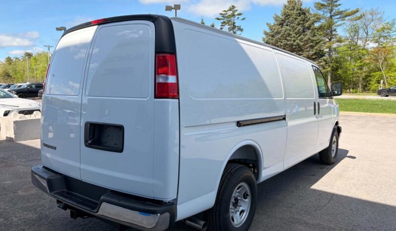 
								2026 Chevrolet Express Cargo Van 2500 Extd Wheelbase full									