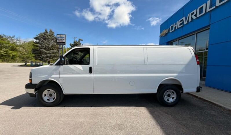 
								2026 Chevrolet Express Cargo Van 2500 Extd Wheelbase full									
