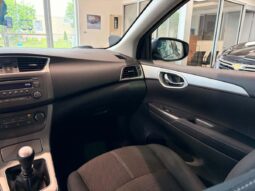
										2014 Nissan Sentra 1.8 S 6sp full									