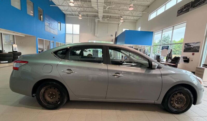 
								2014 Nissan Sentra 1.8 S 6sp full									