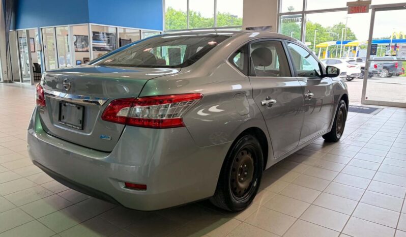 
								2014 Nissan Sentra 1.8 S 6sp full									