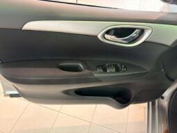 
										2014 Nissan Sentra 1.8 S 6sp full									