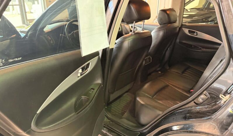 
								2015 Infiniti QX50 Wagon full									