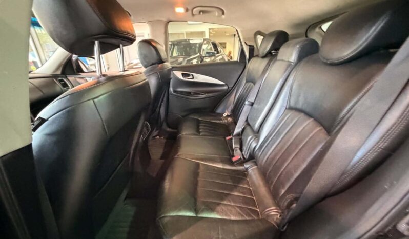 
								2015 Infiniti QX50 Wagon full									