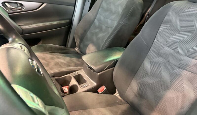 
								2016 Nissan Rogue Sv Awd Cvt full									