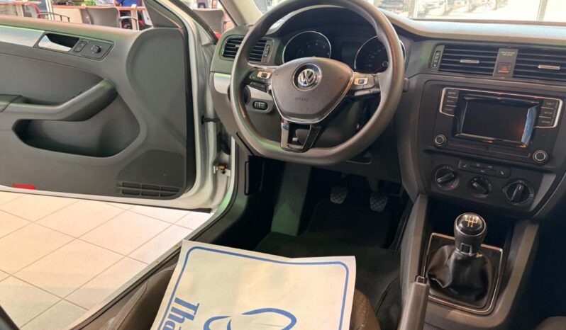 
								2016 Volkswagen Jetta Trendline Plus 1.4t full									