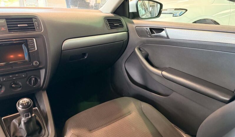 
								2016 Volkswagen Jetta Trendline Plus 1.4t full									