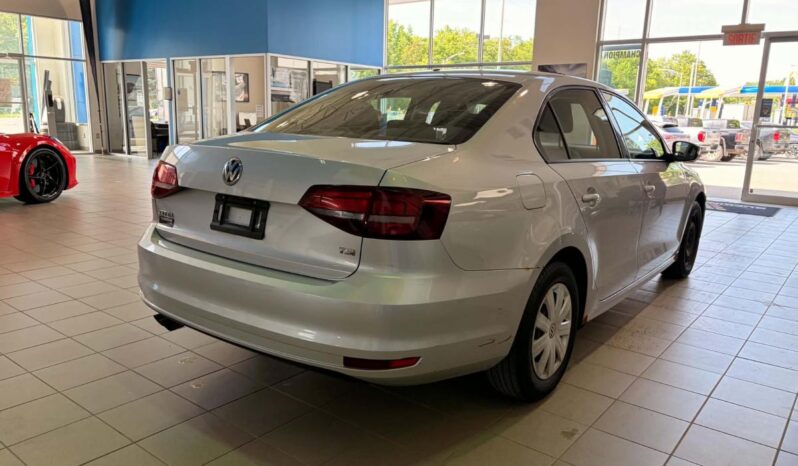 
								2016 Volkswagen Jetta Trendline Plus 1.4t full									