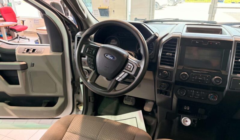 
								2020 Ford F-150 Xlt Awd full									