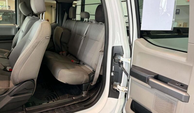 
								2020 Ford F-150 Xlt Awd full									
