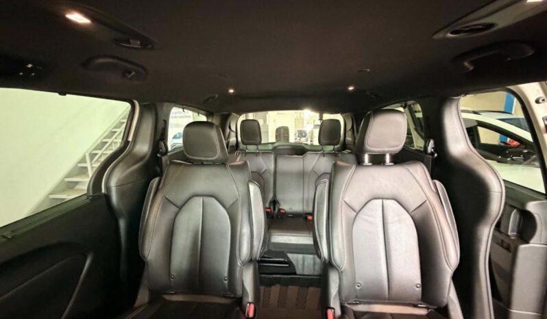 
								2021 Chrysler Pacifica Hybrid Touring L full									