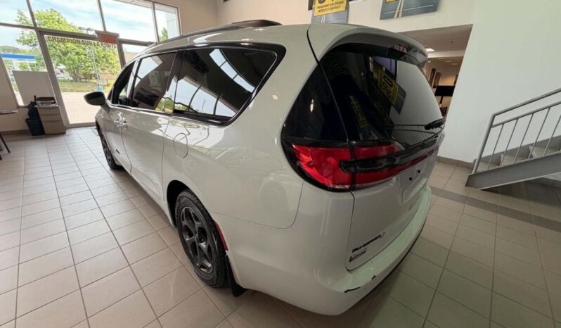 
								2021 Chrysler Pacifica Hybrid Touring L full									