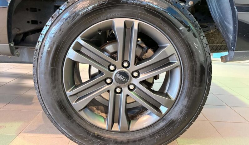 
								2022 Ford F-150 4×4 – Supercrew full									