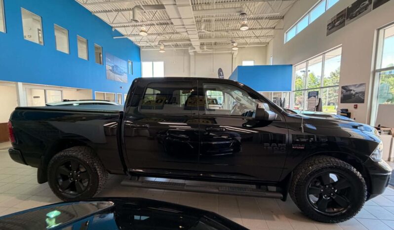 
								2022 RAM 1500 Slt 140.5″ Wb 5’7 full									