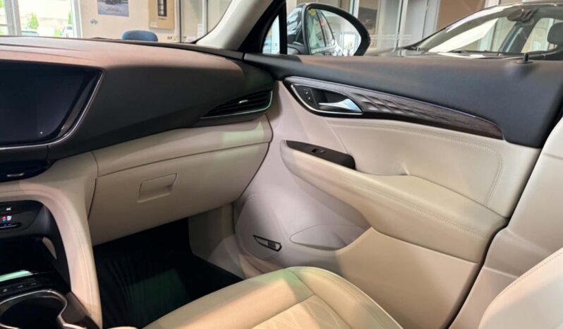 
								2023 Buick Envision AWD full									