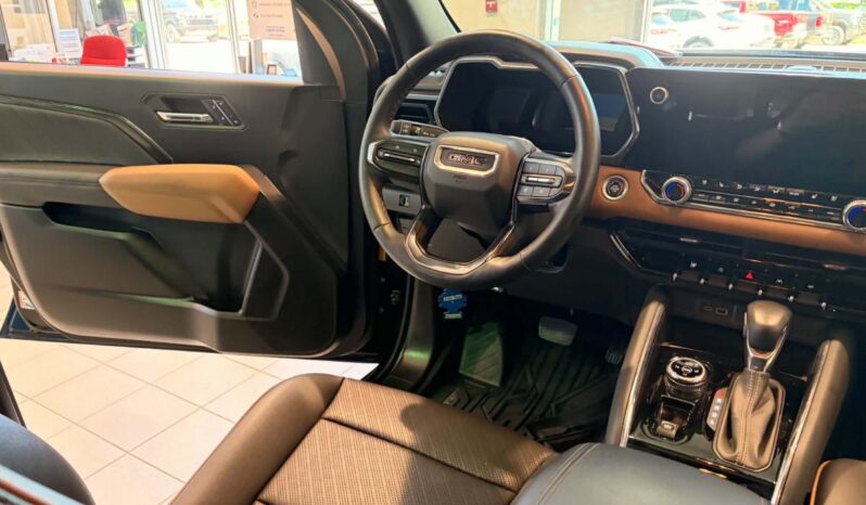
								2023 GMC Canyon Crew Cab Short Box full									