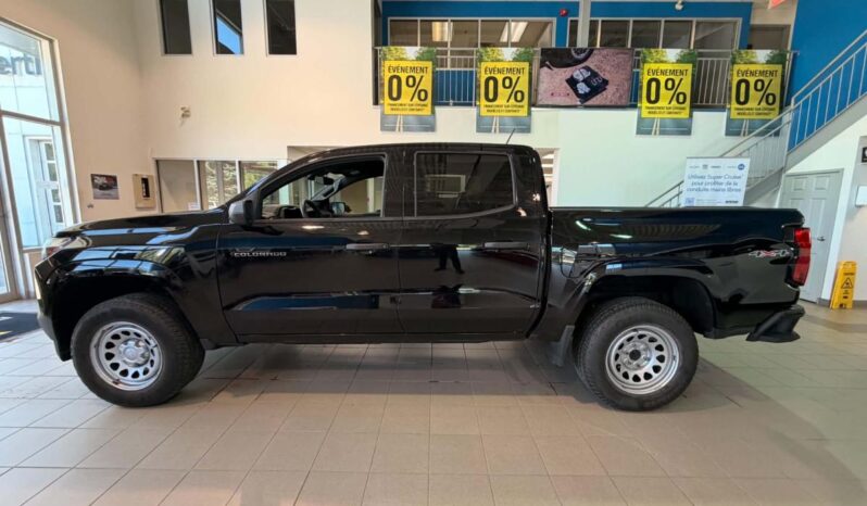 
								2024 Chevrolet Colorado Crew Cab Short Box 4 full									