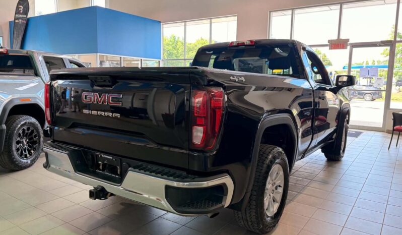 
								2024 GMC Sierra 1500 Regular Cab Standard full									
