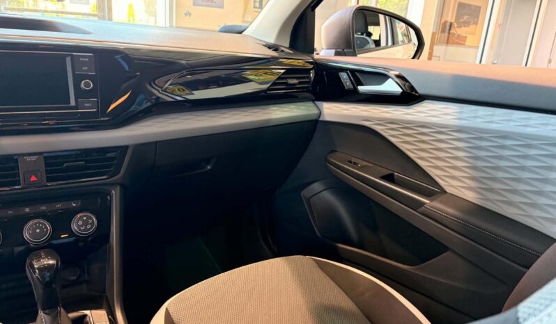 
								2024 Volkswagen Taos Trendline 1.5t 7sp full									