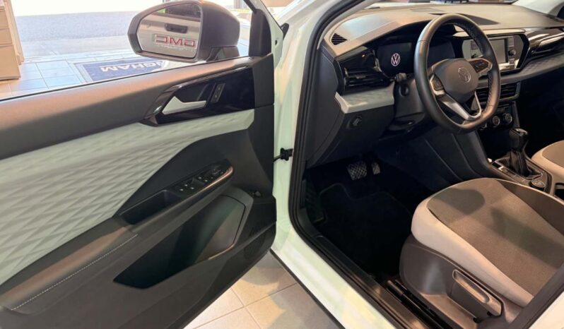 
								2024 Volkswagen Taos Trendline 1.5t 7sp full									