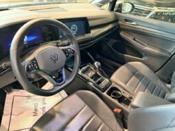 
										2024 Volkswagen Golf R 2.0 T 6sp full									