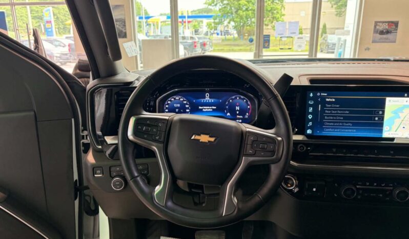 
								2025 Chevrolet Silverado 2500 4wd Crew Cab full									