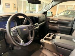 
										2025 Chevrolet Silverado 1500 Crew Cab Short Box 4 full									