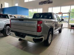 
										2025 Chevrolet Silverado 1500 Crew Cab Short Box 4 full									