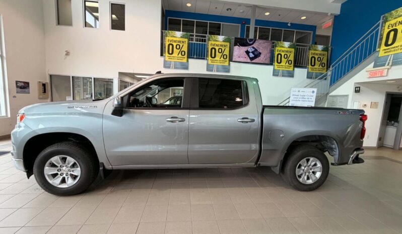
								2025 Chevrolet Silverado 1500 Crew Cab Short Box 4 full									